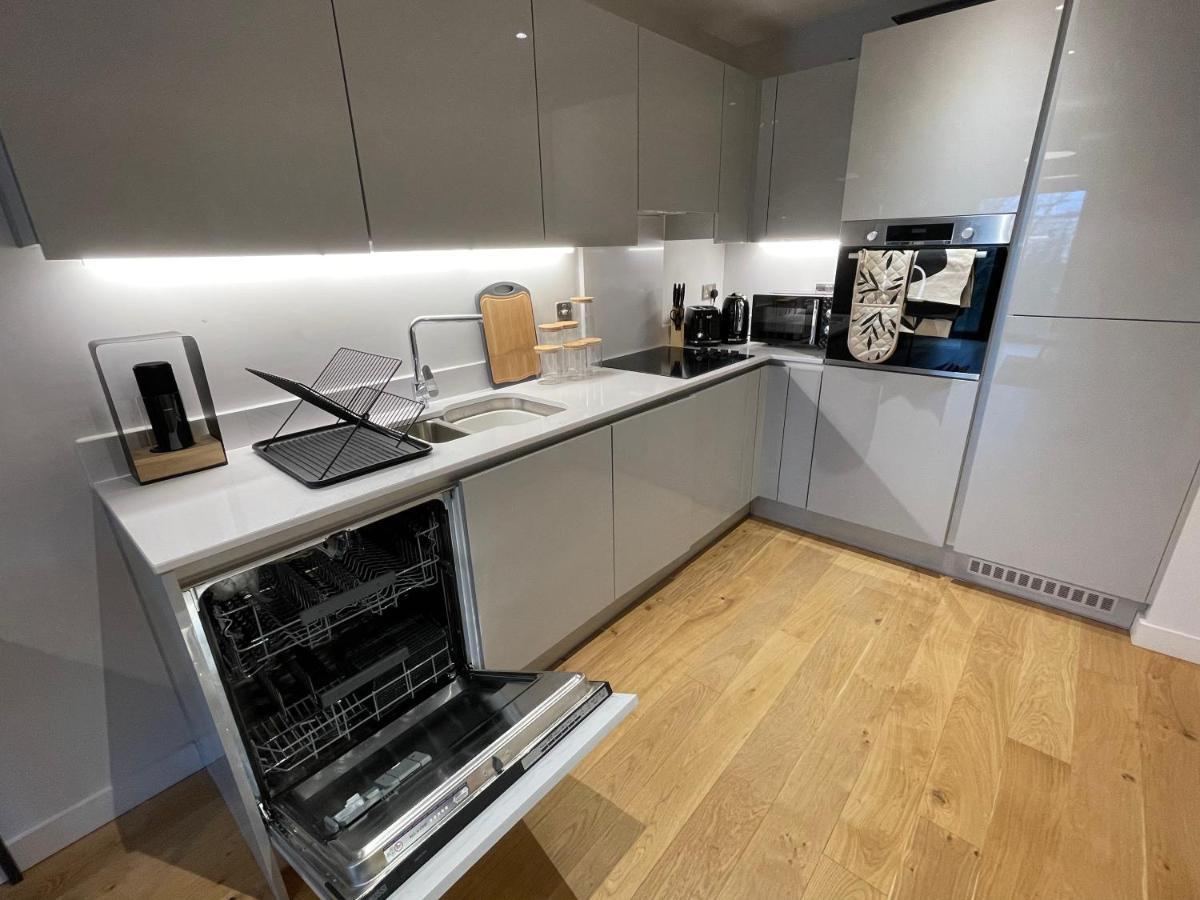 Stunning 2-Bed Apartment In Bristol With Parking エクステリア 写真