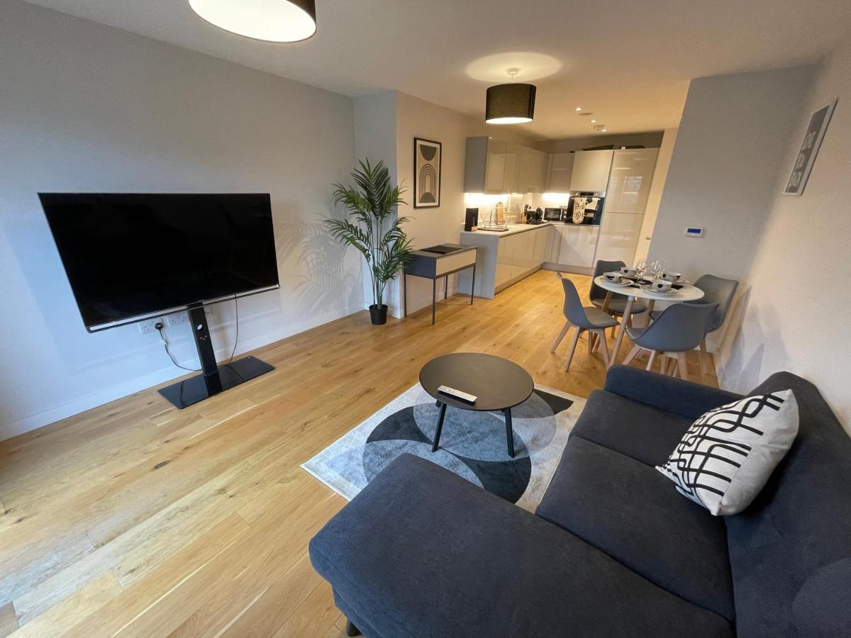 Stunning 2-Bed Apartment In Bristol With Parking エクステリア 写真